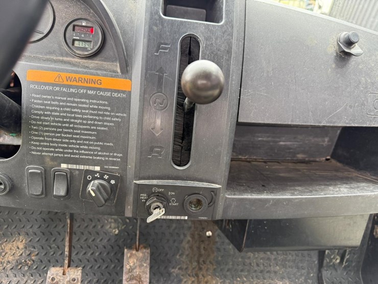 club-car-carryall-1700-image-28