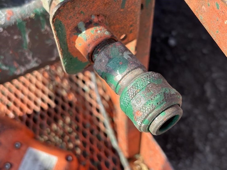 2003-jlg-600aj-image-17