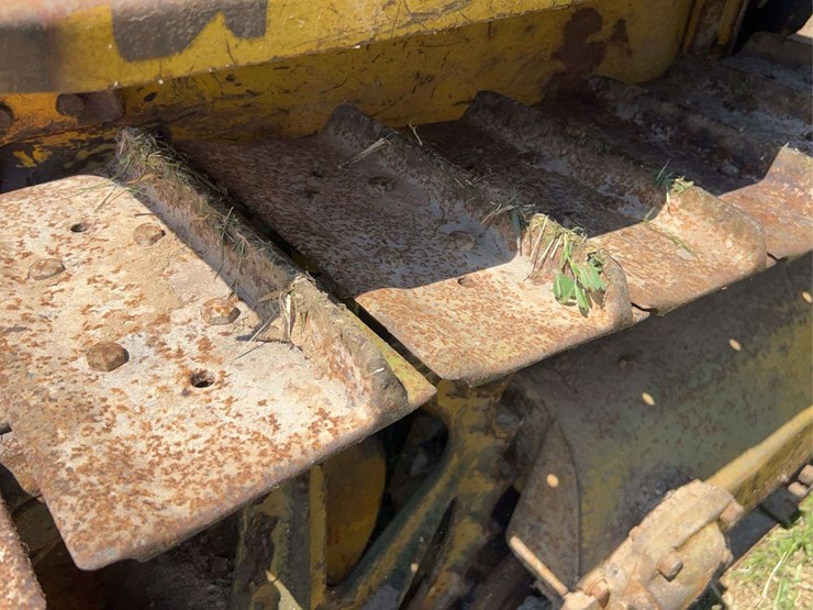 caterpillar-d2-image-26