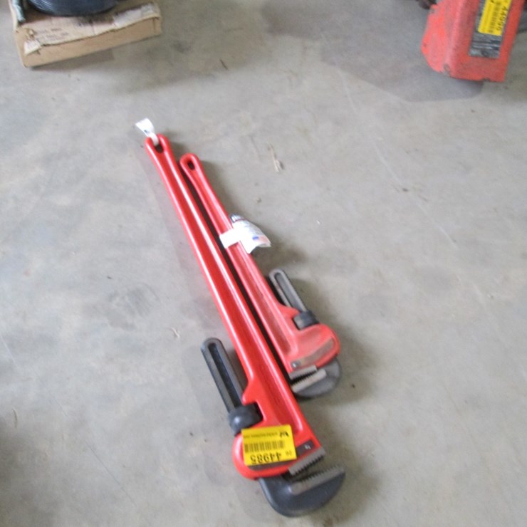 #44985 • Lot of (2) Ridgid 36" & 24" Pipe Wrench INV#44985