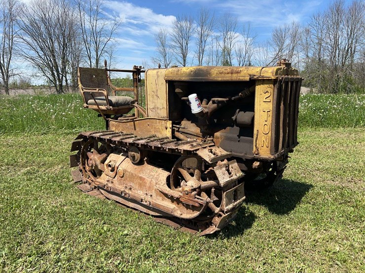 caterpillar-2-ton-image-1