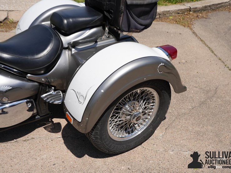 run-#13---2003-suzuki-vl800-trike-image-14