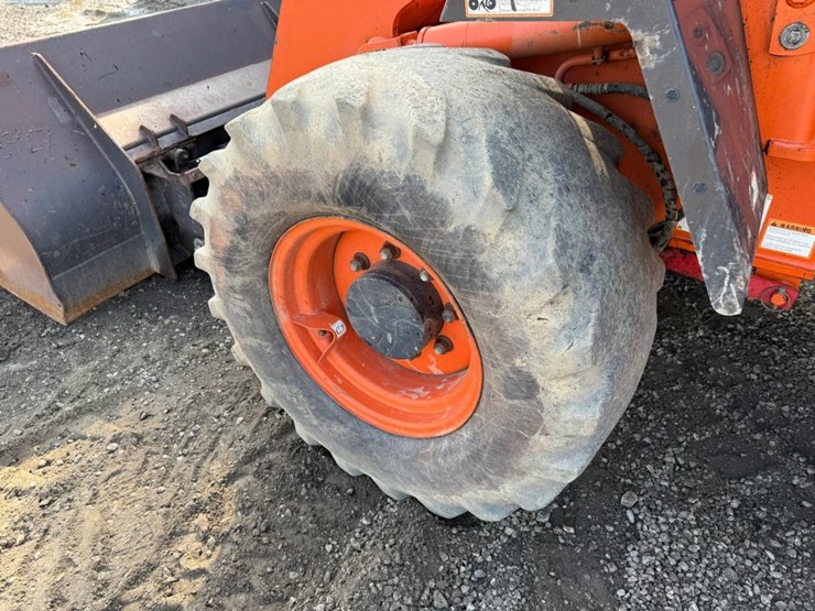 2019-hitachi-zw80-5b-image-17