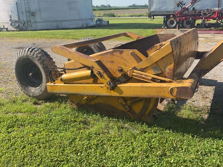 ashland-6-yard-dirt-scraper,-model-600d,-pull-type,-2-hyd-remotes,-s/n--15217-image-4