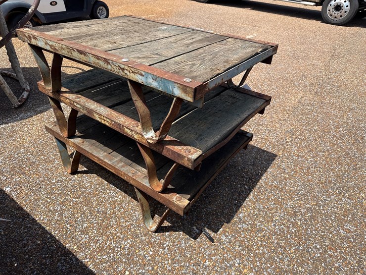 #9446-•-storage-tables-(x3)-image-4