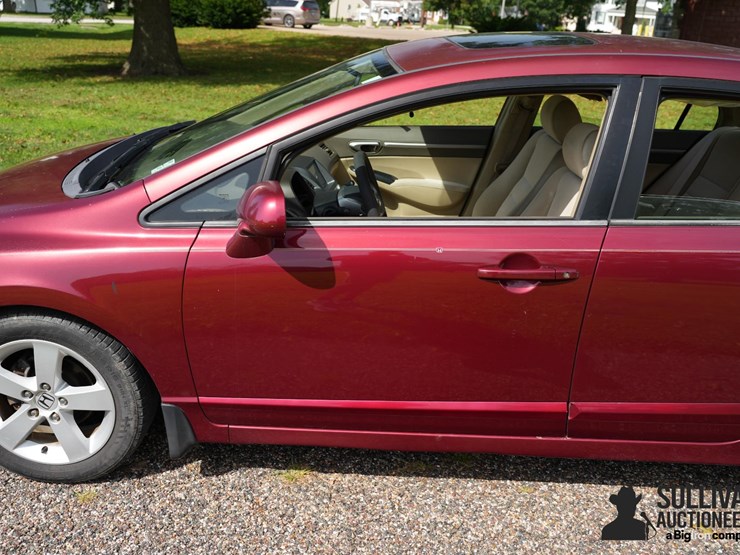 run-#35---2007-honda-civic-sedan-image-14