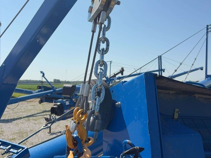 2022-brandt-13x90xlt-swing-away-auger,-hyd-raise-swing-away,-540pto,-less-than-60,000-bushel-ran,-still-has-the-paint-on-swing-away-augers,-twin-cylinder,-s/n--4905-image-20