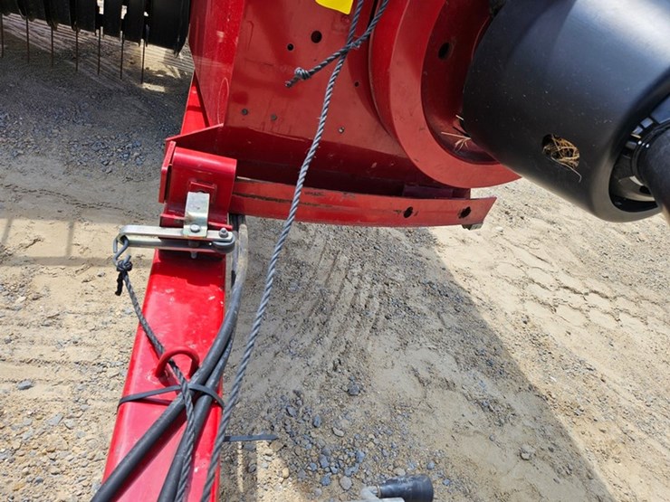 case-ih-sb541c-image-32