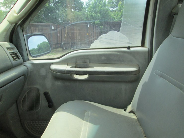 2004-ford-f250-image-26