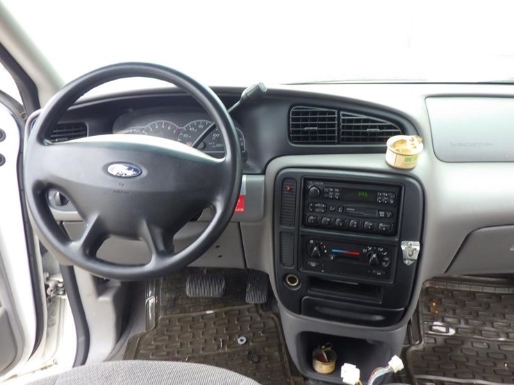 2003-ford-windstar-image-10