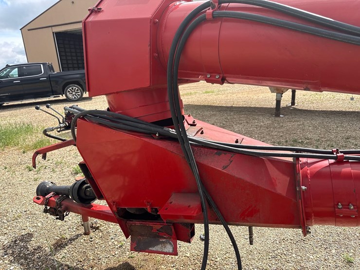 buhler-farm-king-1370-image-8