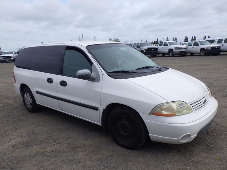 2003-ford-windstar-image-3