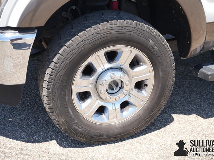 2015-ford-f350-image-16