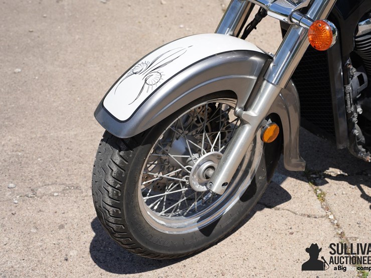 run-#13---2003-suzuki-vl800-trike-image-9