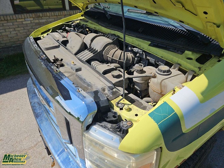 2010-ford-cargo-image-26