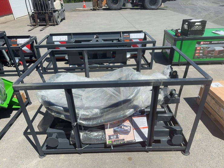 skid-steer-bale-grapple-70”-image-1