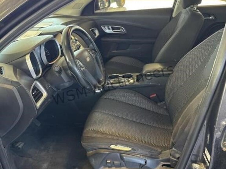 2016-chevrolet-equinox-ls-image-22