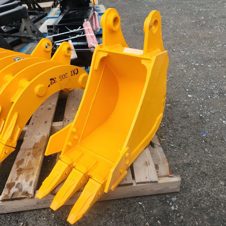 CATERPILLAR 305