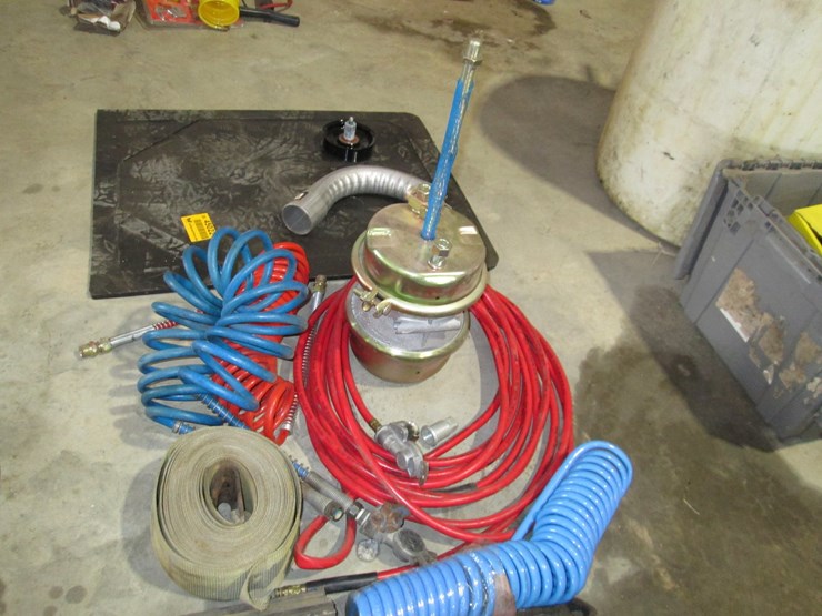 #45022-•-lot-of-air-hoses,-strap,-chock,-etc-inv#45022-image-3