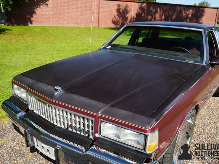 run-#30---1988-chevrolet-caprice-sedan-image-10