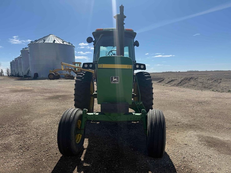 john-deere-4440-image-5