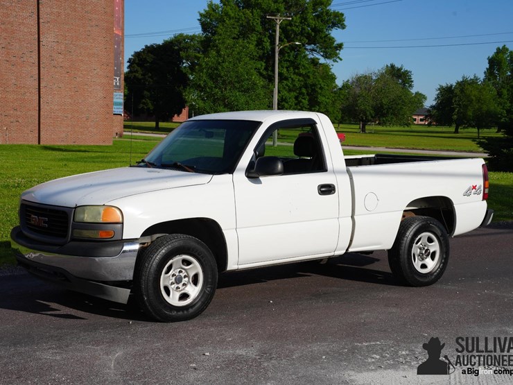 2002-gmc-sierra-1500-image-1