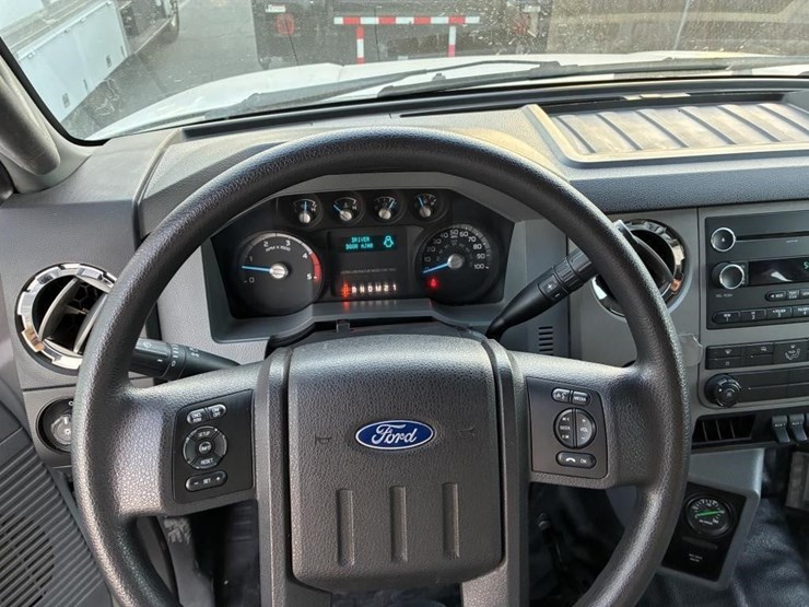 2016-ford-f650-xlt-image-23