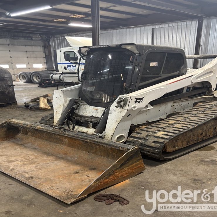 2016 BOBCAT T870