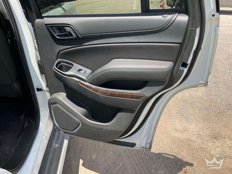 2019-chevrolet-tahoe-image-21