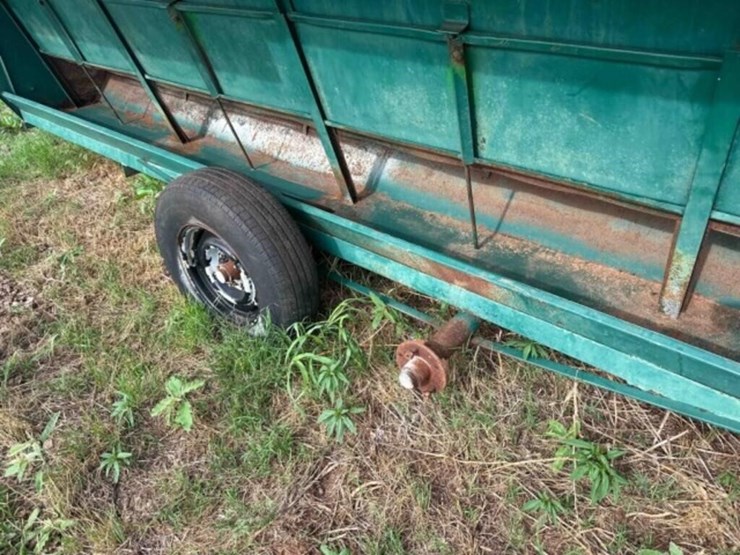 16'-oklahoma-pride-portable-feeder-image-2