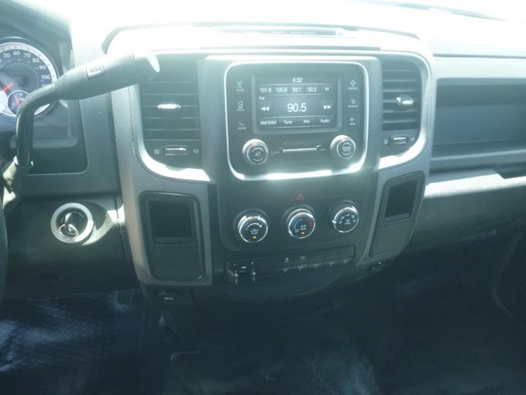 2018-dodge-2500-image-13