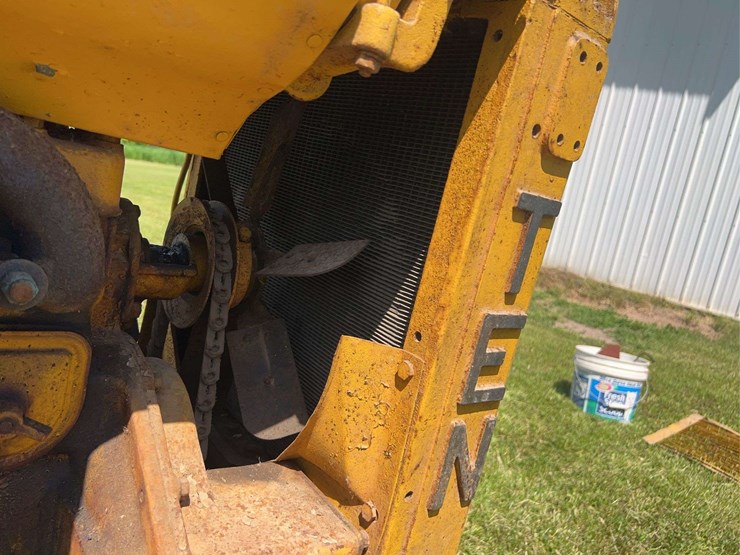 caterpillar-ten-image-15