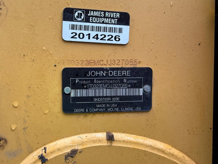 2018-deere-323e-image-26
