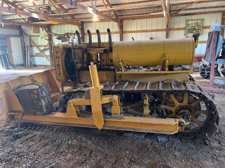 caterpillar-thirty-image-6
