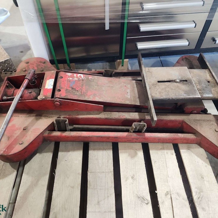 1 Ton Floor Jack