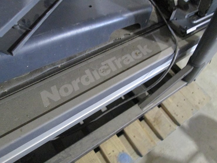 #45049-•-nordic-track-treadmill-inv#45049-image-7