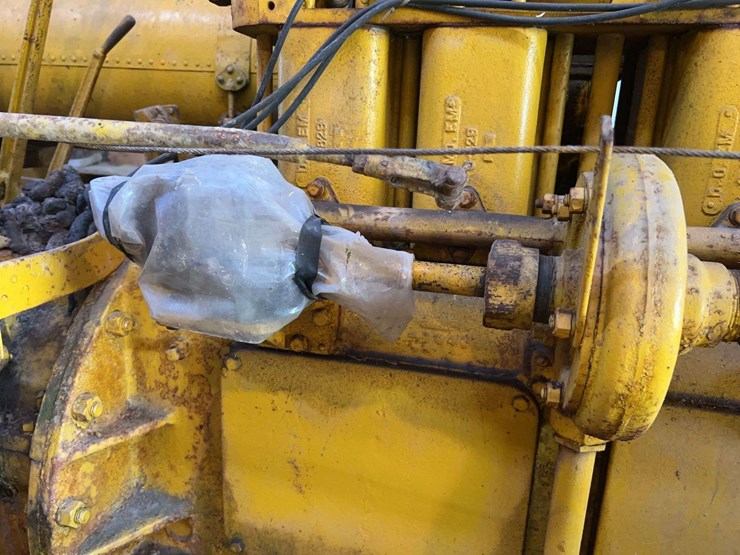 caterpillar-thirty-image-20