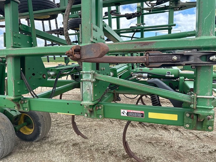 john-deere-2410-image-12