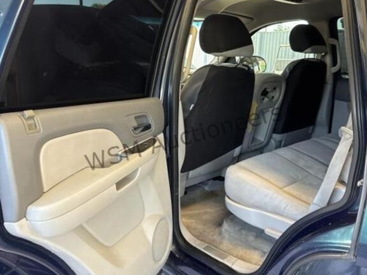 2007-chevrolet-tahoe-image-25