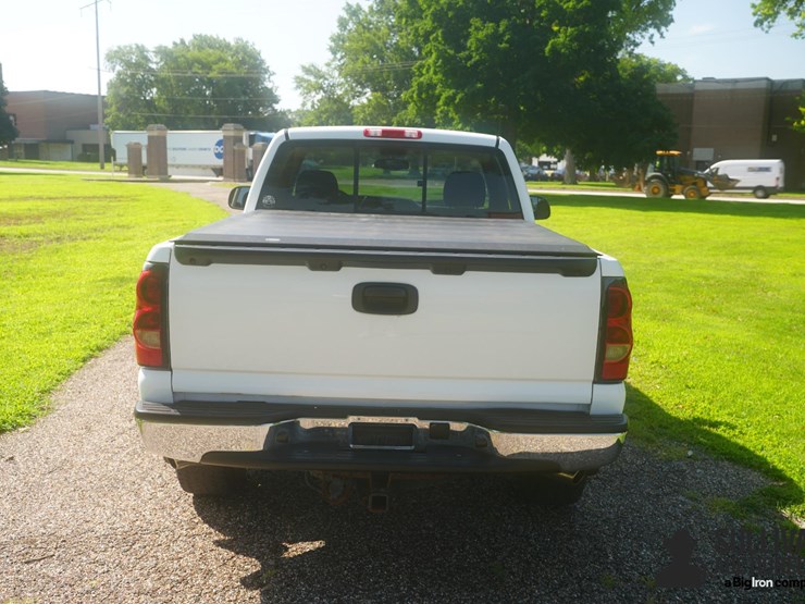 2006-chevrolet-silverado-1500-image-6