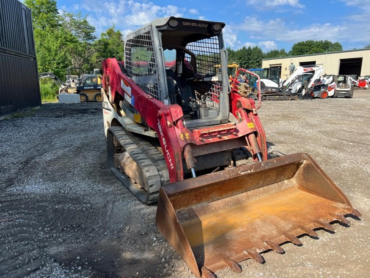 2016-takeuchi-tl10v2-image-9