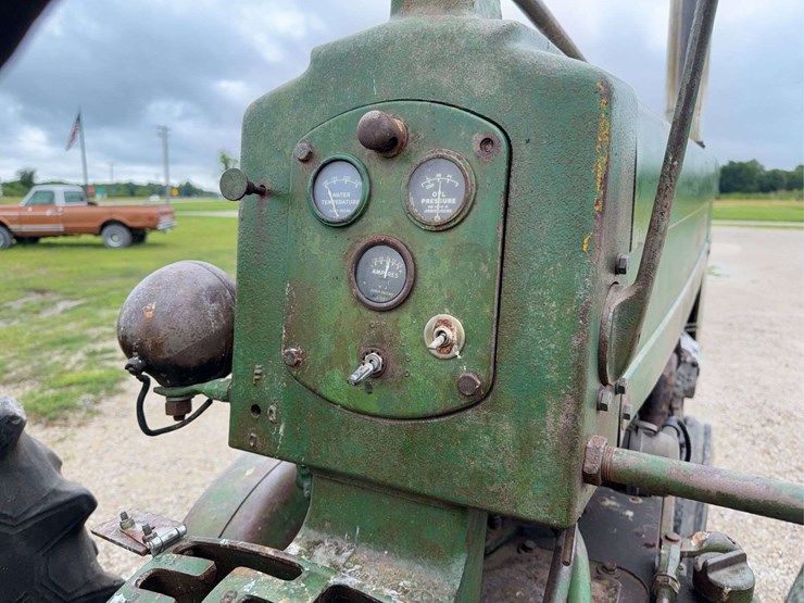 john-deere-60-image-40