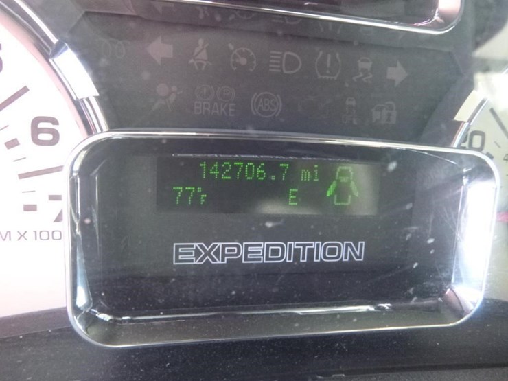 2014-ford-expedition-image-14