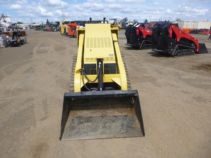 2023-diggit-scl850-skid-steer-track-loader-image-6