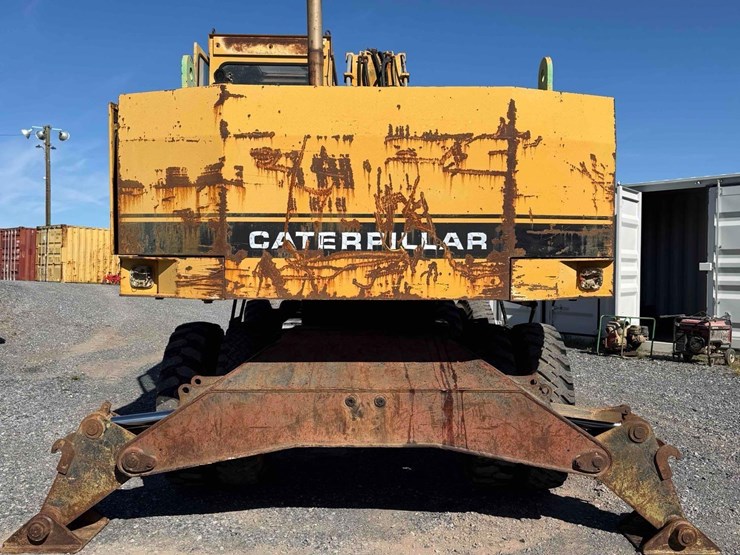 caterpillar-214b-ft-image-4