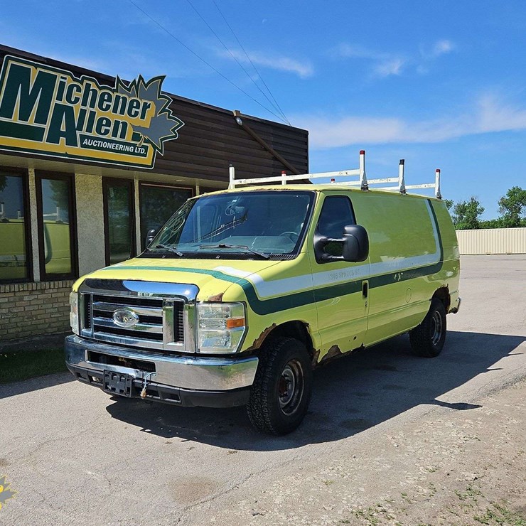 2010 FORD CARGO