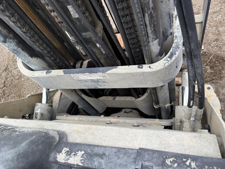 2016-caterpillar-2c6000-image-12