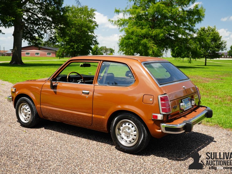 run-#230---1974-honda-civic-hatchback-image-7