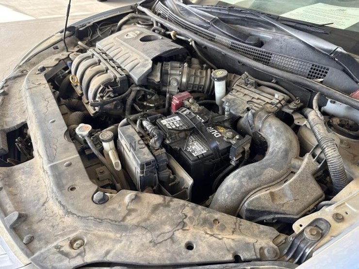 2014-nissan-sentra-sv-sdn-image-11