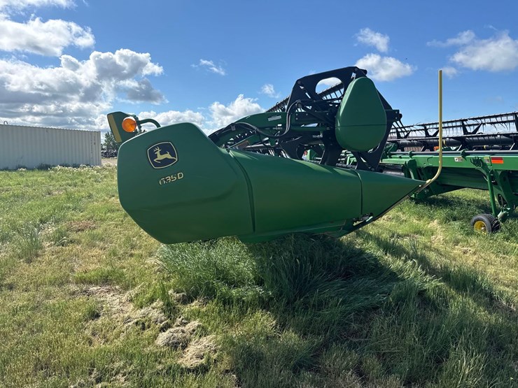 john-deere-635d-image-3